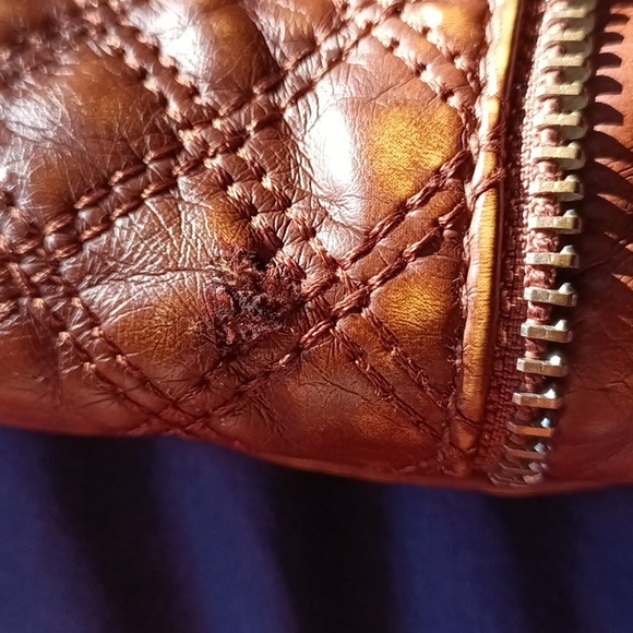 Vintage Leather style purse squarish with quilt pattern studs and zippers. - Picture 3 of 8